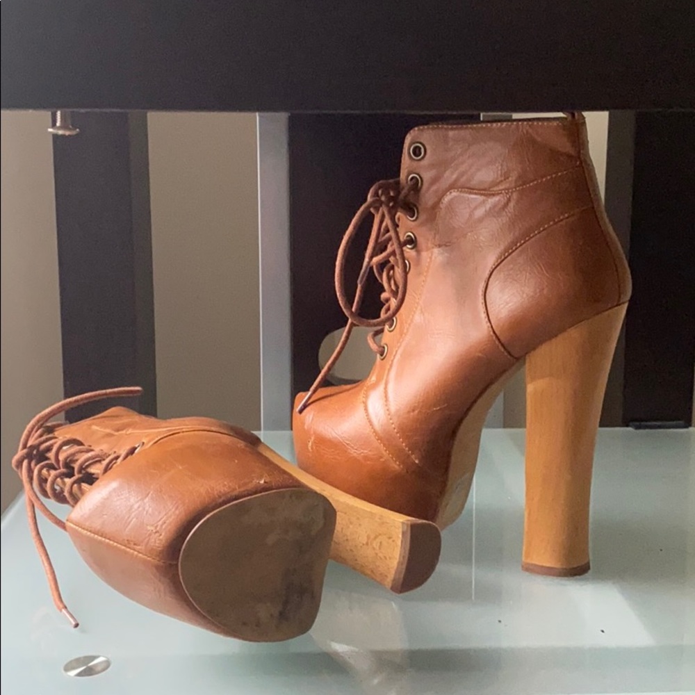 Tan lace up platform tall heels - Picture 4 of 4